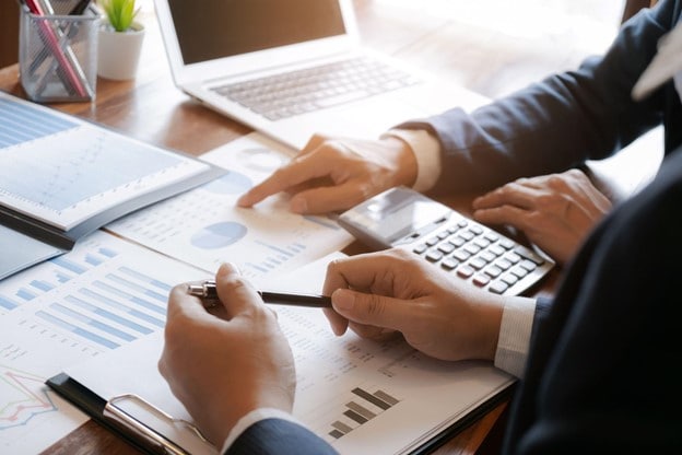 Dental brokerage determines the value of a dental practice.