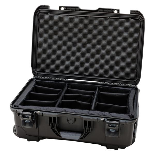 Model 935 Waterproof Case 22x14x9" Black Ltch Clsr Tp Hndl/Sde Hndl/Rtrctbl Hndl